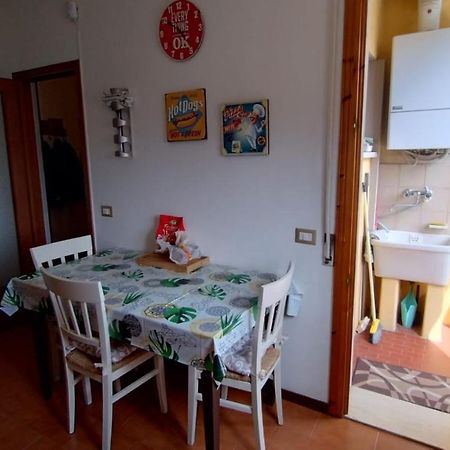 Ferienwohnung La Casa Dei Viaggiatori - Viareggio - Posto Auto Gratuito Exterior foto